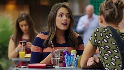 Paige Smith, Piper Willis in Neighbours Episode 7540