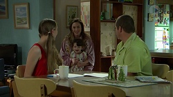 Willow Somers (posing as Willow Bliss), Sonya Rebecchi, Nell Rebecchi, Toadie Rebecchi in Neighbours Episode 
