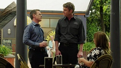 Paul Robinson, Gary Canning, Terese Willis in Neighbours Episode 