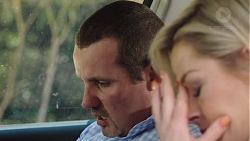 Toadie Rebecchi, Andrea Somers (posing as Dee) in Neighbours Episode 7554