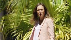 Sonya Rebecchi in Neighbours Episode 