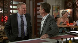 Clive Gibbons, Paul Robinson in Neighbours Episode 