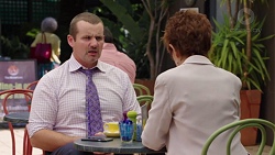 Toadie Rebecchi, Susan Kennedy in Neighbours Episode 7556