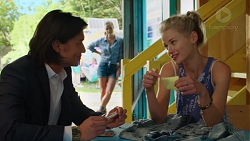 Leo Tanaka, Amy Williams, Magda Verbinska in Neighbours Episode 