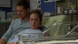 Mark Brennan, Sonya Rebecchi in Neighbours Episode 7563