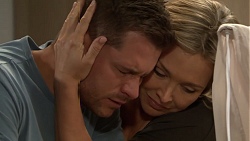 Mark Brennan, Steph Scully in Neighbours Episode 