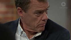 Paul Robinson in Neighbours Episode 