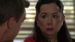 Paul Robinson, Kim Tanaka in Neighbours Episode 7570