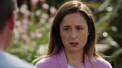 Sonya Rebecchi in Neighbours Episode 7573