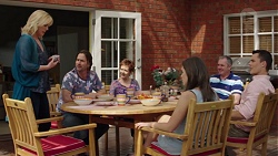 Lauren Turner, Brad Willis, Susan Kennedy, Paige Smith, Karl Kennedy, Jack Callahan in Neighbours Episode 7575