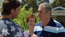 Brad Willis, Susan Kennedy, Karl Kennedy in Neighbours Episode 