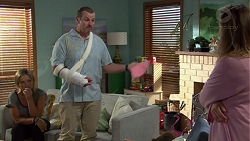 Toadie Rebecchi, Sonya Rebecchi in Neighbours Episode 