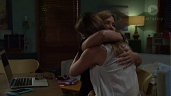Steph Scully, Sonya Rebecchi in Neighbours Episode 