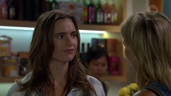 Amy Williams, Steph Scully in Neighbours Episode 7591