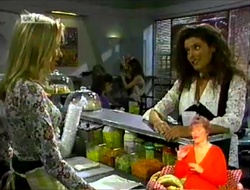 Annalise Hartman, Gaby Willis in Neighbours Episode 