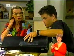 Helen Daniels, Michael Martin in Neighbours Episode 