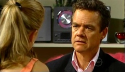 Elle Robinson, Paul Robinson in Neighbours Episode 4972