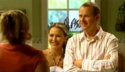 Janelle Timmins, Steph Scully, Max Hoyland in Neighbours Episode 