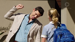 Finn Kelly, Xanthe Canning in Neighbours Episode 