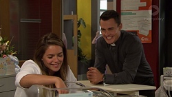 Paige Novak, Jack Callahan in Neighbours Episode 