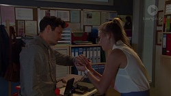 Finn Kelly, Xanthe Canning in Neighbours Episode 