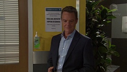 Paul Robinson in Neighbours Episode 7631