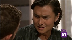 Mannix Foster, Leo Tanaka in Neighbours Episode 