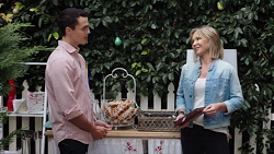 Jack Callahan, Steph Scully in Neighbours Episode 