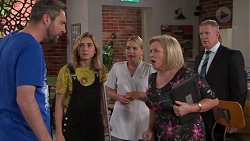 Wayne Baxter, Piper Willis, Xanthe Canning, Sheila Canning, Clive Gibbons in Neighbours Episode 