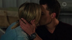 Steph Scully, Jack Callahan in Neighbours Episode 