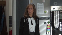 Fay Brennan in Neighbours Episode 