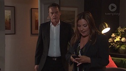 Paul Robinson, Terese Willis in Neighbours Episode 7672