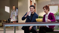 Xanthe Canning, Ben Kirk, Susan Kennedy in Neighbours Episode 