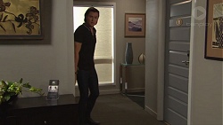 Leo Tanaka in Neighbours Episode 7680