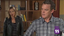 Steph Scully, Paul Robinson in Neighbours Episode 