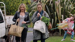 Steph Scully, Sonya Rebecchi in Neighbours Episode 