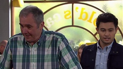 Karl Kennedy, David Tanaka in Neighbours Episode 7700