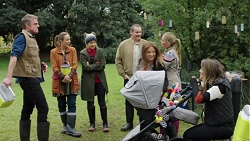 Gary Canning, Sonya Rebecchi, Piper Willis, Toadie Rebecchi, Terese Willis, Xanthe Canning, Paige Novak in Neighbours Episode 