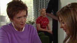 Susan Kennedy, Piper Willis, Terese Willis in Neighbours Episode 