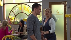 Jack Callahan, Steph Scully in Neighbours Episode 