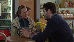 Sonya Rebecchi, Sam Feldman in Neighbours Episode 7704