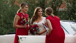 Paige Novak, Terese Willis, Piper Willis in Neighbours Episode 