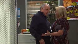 Hamish Roche, Sheila Canning in Neighbours Episode 