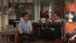 Toadie Rebecchi, David Tanaka, Dipi Rebecchi, Shane Rebecchi in Neighbours Episode 7710