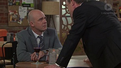 Tim Collins, Paul Robinson in Neighbours Episode 7712