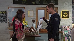 Dipi Rebecchi, Mark Brennan in Neighbours Episode 7714