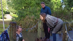 Toadie Rebecchi, Gary Canning, Sonya Rebecchi in Neighbours Episode 