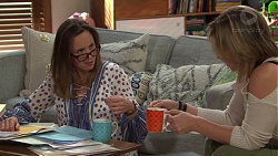 Sonya Rebecchi, Steph Scully in Neighbours Episode 7719