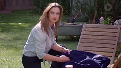 Amy Williams in Neighbours Episode 7725